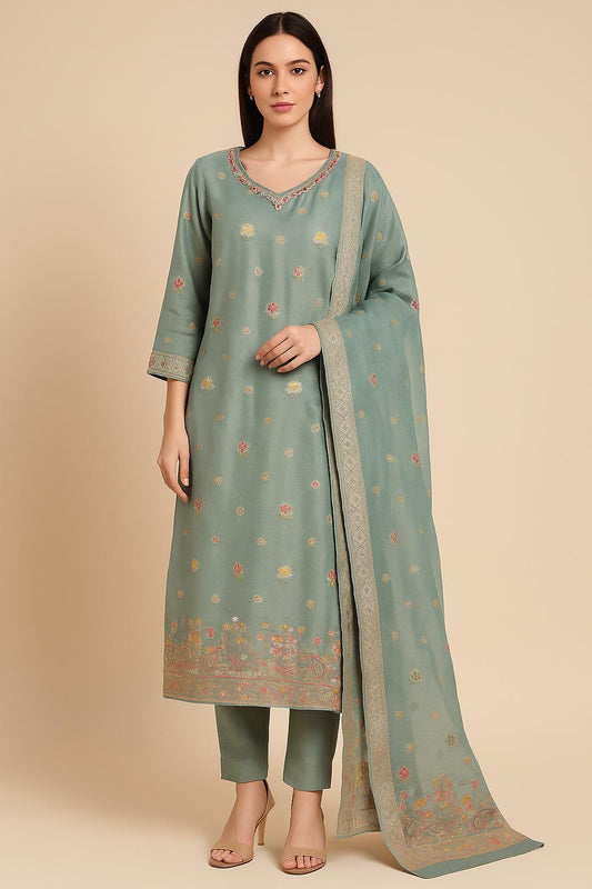 "CHITRA" Women Hand Embroidered Banarasi Silk Kurta Set