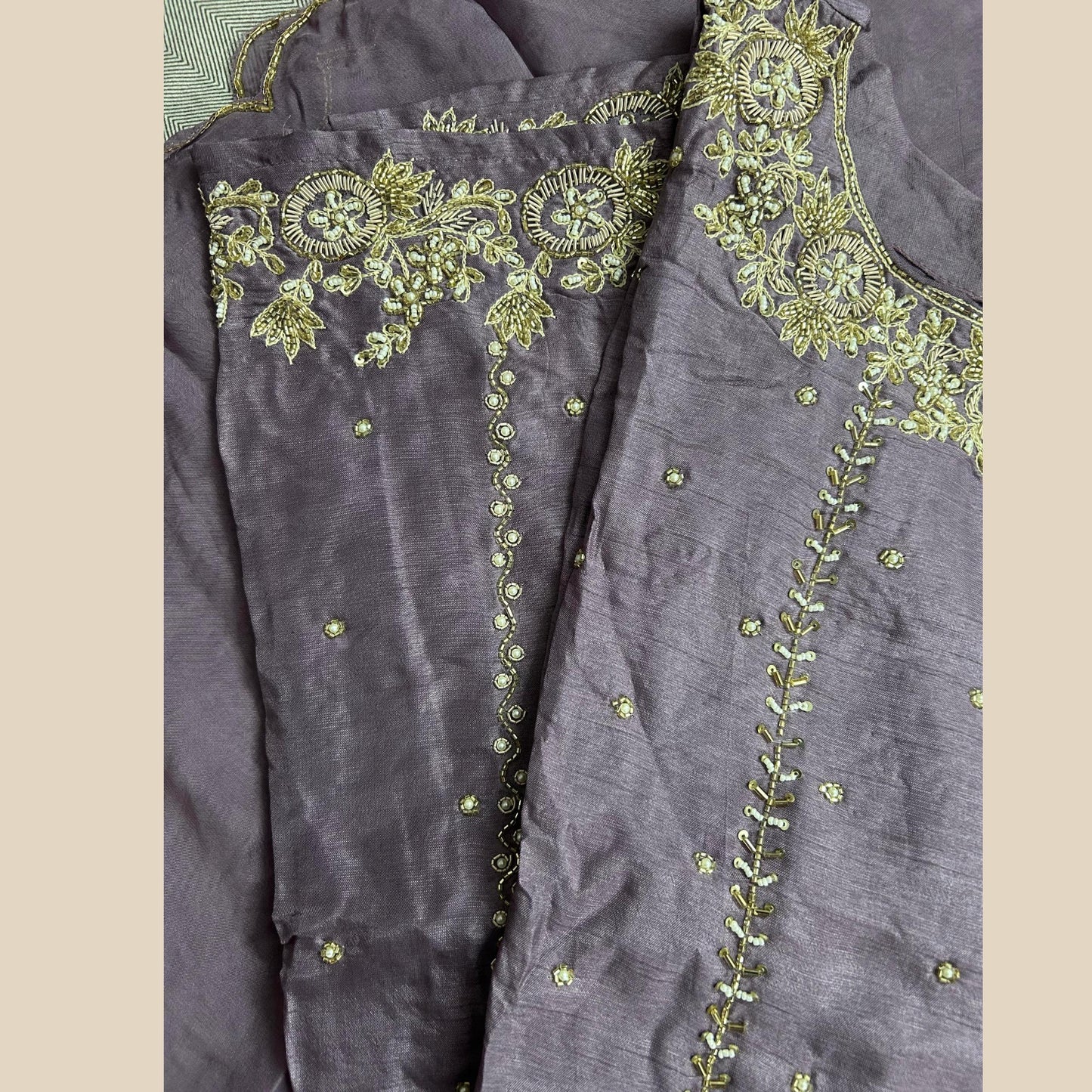 "SHAAMBHAVI" Women Hand Embroidered Silk Kurta Set